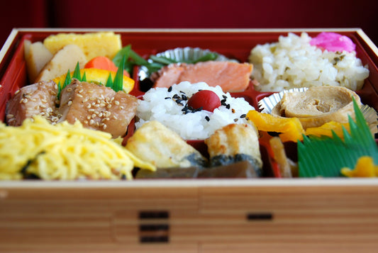 Japanese Bento Box Starter Set from Japan — Traditional Lacquered Box, Divider, Band, Chopsticks & Wrap Cloth, with English Guide