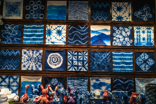 Japanese Shibori Indigo Dyeing Starter Set from Japan — Natural Ai Dye, Cotton Cloths & Binding Tools, with English Guide